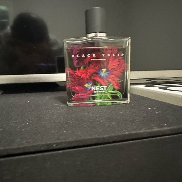 Nest black tulip perfume 1.7oz 90% available - Picture 2 of 2
